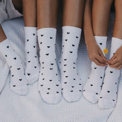 Kindersocken Allover Herzen schwarz