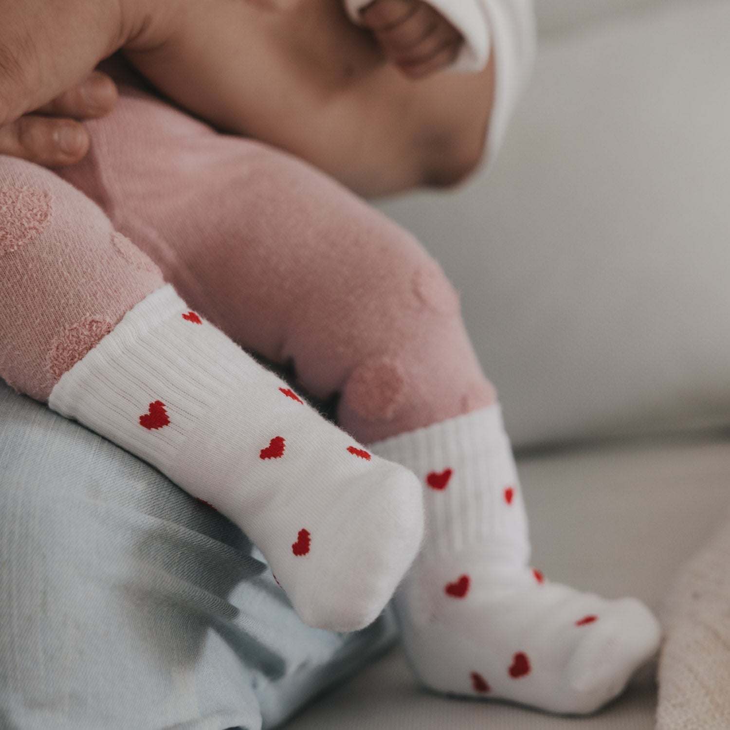 Babysocken Allover Herzen rot 16-18