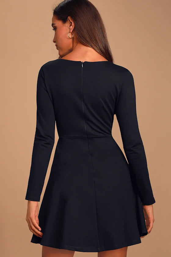 Forever Chic Black Long Sleeve Dress