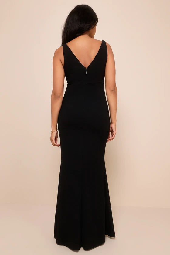 Melora Black Sleeveless Maxi Dress