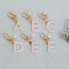 ABC Schlüsselanhänger rosa