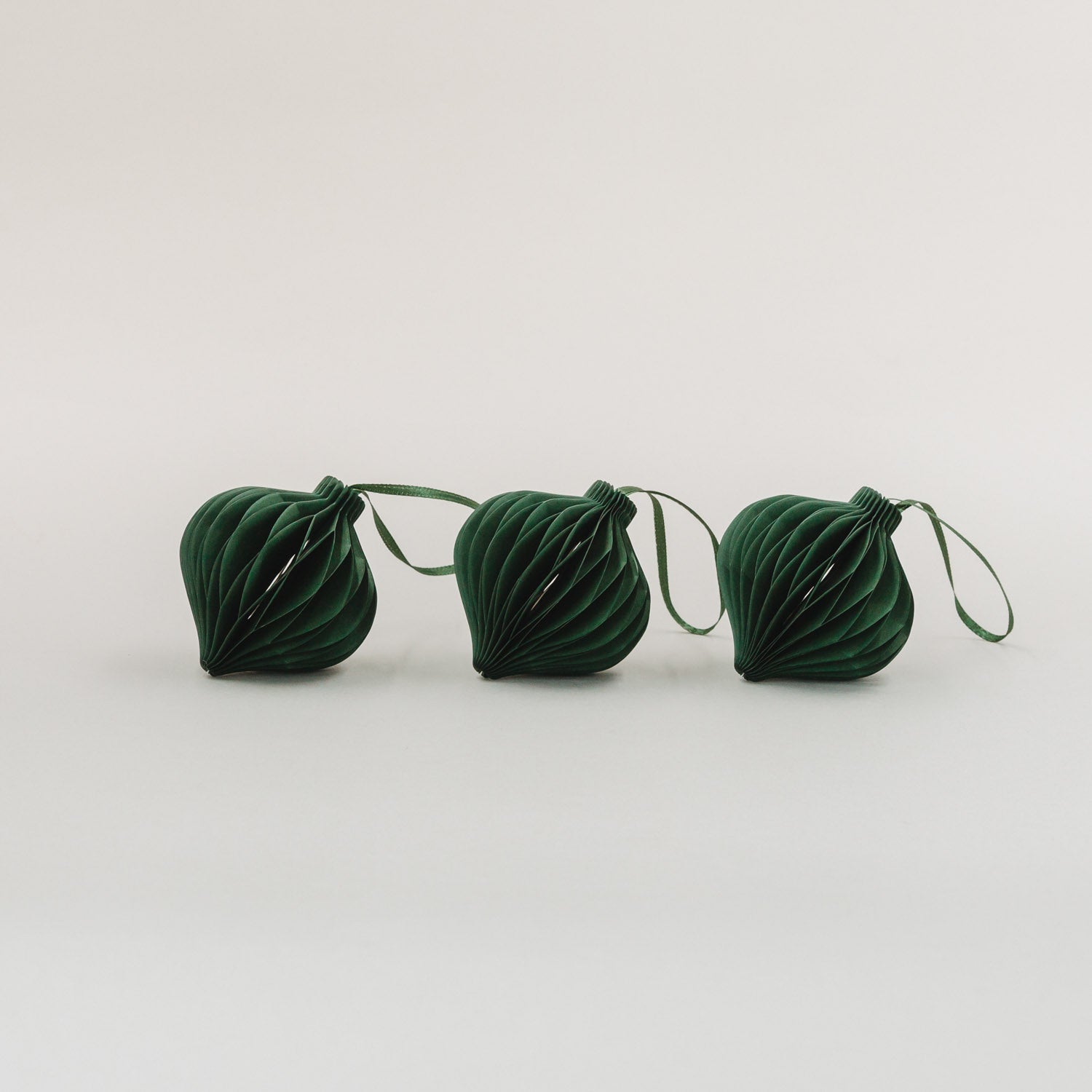 Papieranhänger 3er Set 7cm dunkelgrün