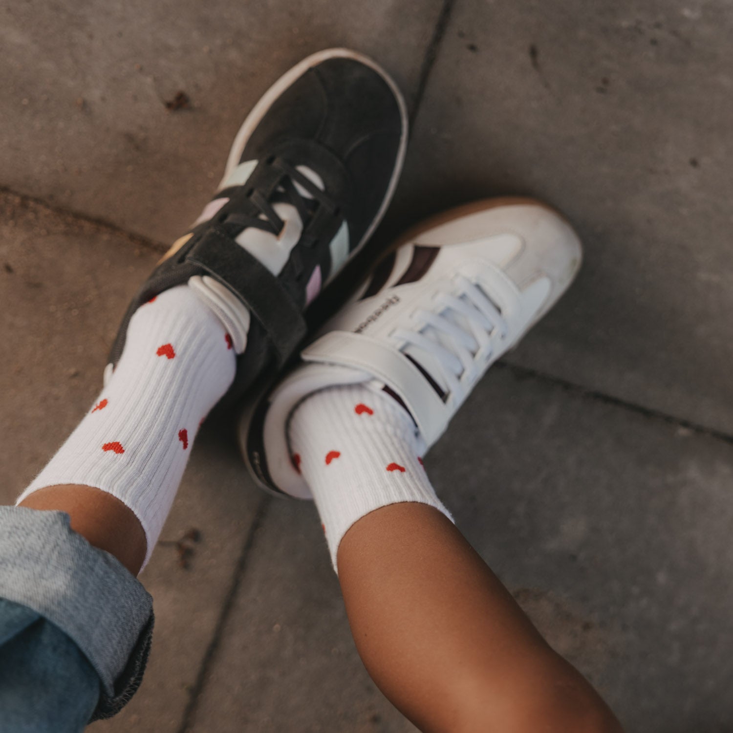 Kindersocken Allover Herzen rot
